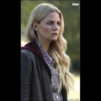 Quel est le nom de famille d'Emma ?