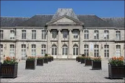 Comment appelle-t-on les habitants de Commercy (Meuse) ?