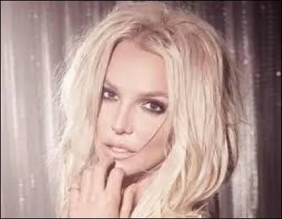 Lequel de ces albums ne fait pas partie de la discographie de Britney Spears ?