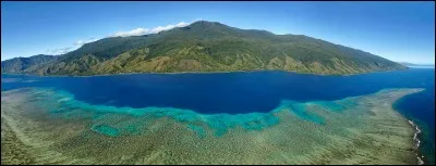 À combien de km de la France se trouve la Nouvelle-Calédonie ?