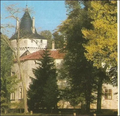 Qui naquit dans le ch&acirc;teau de Labr&egrave;de, en Gironde ?