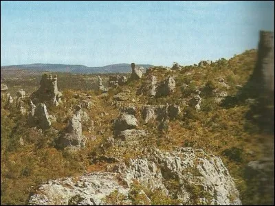 Dans quel d&eacute;partement peut-on visiter Montpellier-le-vieux ?