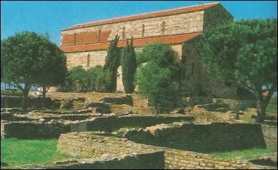 O&ugrave; peut-on visiter cette importante &eacute;glise romane ?