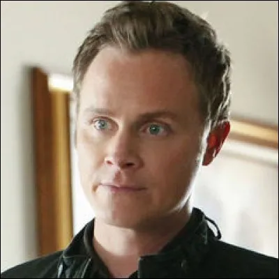 Qui est-ce pour Elena ?