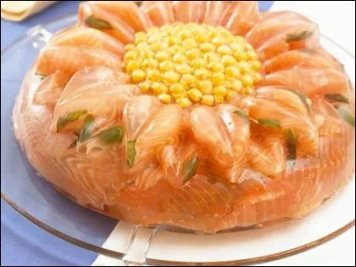 Comment s'appelle une entrée froide en gelée, moulée.