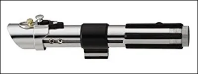 À qui appartient ce sabre dans la deuxième trilogie ?