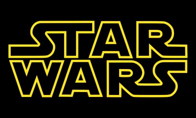 Qui a écrit le scénario du premier film paru au cinéma ("Star Wars", épisode IV) ?