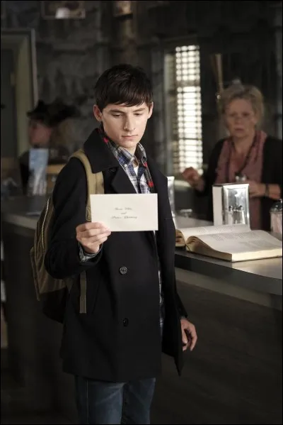 Qui est la mère biologique d'Henri ?