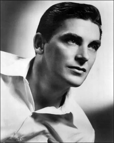 Qui est-ce ? Who is he?