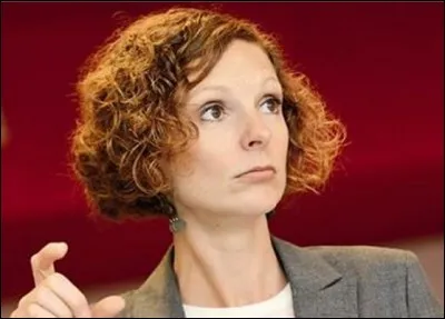 Cette dame, en apparence plut&ocirc;t BC.BG, s'est vue par deux fois verbalis&eacute;e pour conduite en &eacute;tat d'ivresse. Le soucis est qu'elle est une citoyenne un peu particuli&egrave;re. De quelle mani&egrave;re ?