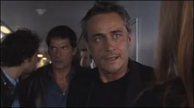 Quel est le nom de la société de recouvrement dans l'épisode "La dette" ?