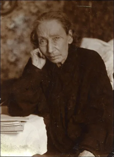Louise Michel était membre de la franc-maçonnerie.