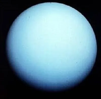 De quelles matières le noyau de la planète gazeuse Uranus est-il composé ?