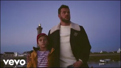 Où la chanson « Riche » a-t-elle été tournée ?