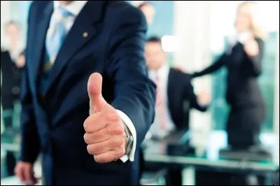 Je suis une marque de téléphones. Qui ment ?