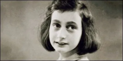 Comment Anne Frank commençait-elle les entrées de son journal ?