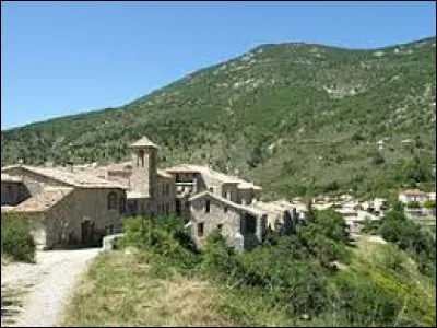 Le Poët-Sigillat est un village Drômois situé dans l'ex région ...