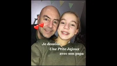 Quelle couleur d'yeux a-t-elle ?