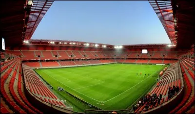 Où se situe le plus grand stade du monde ?