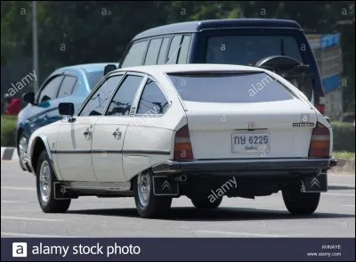 À quelle voiture la XM succèda-t-elle ?
