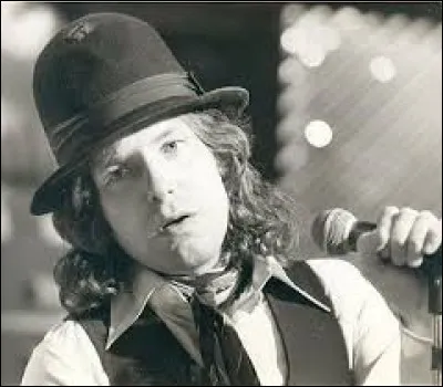Frankie Miller serait un des paroliers à avoir participé à l'album ?