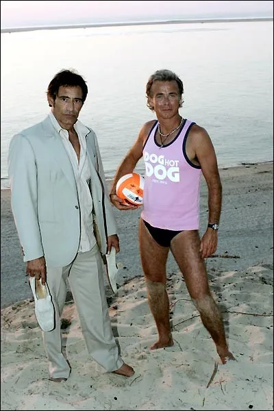 "Camping" a eu un énorme succès, avec un bon Gérard Lanvin dans le rôle du clown blanc. Ce fameux "Camping des Flots bleus" était au bord de quelle mer ?