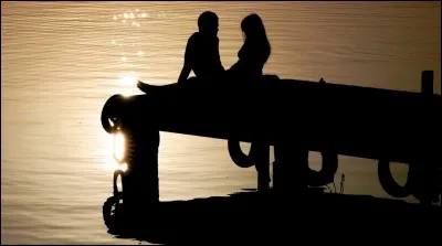 Le garçon ou la fille de tes rêves te propose de rester dormir avec lui/elle, que fais-tu ?