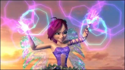 Comment s'appelle la directrice d'Alfea ?