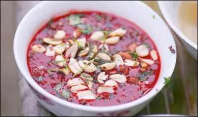 Vous n'êtes pas végan, Solange ? C'est tant mieux : vous allez pouvoir apprécier ce « Tiêt canh », un potage vietnamien... (Complétez !)