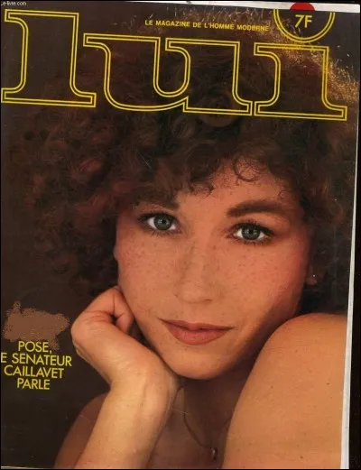 Qui est cette jolie rousse en couverture de ce magasine pour hommes ?