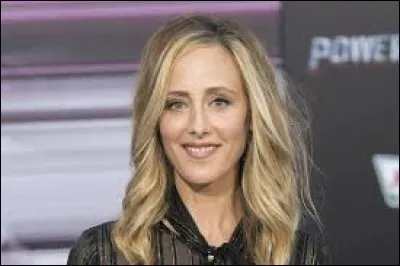 Et elle, qui est-elle ?