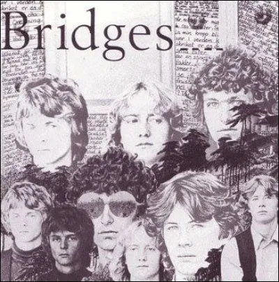 En quelle année sort l'album "Fakkeltog" de Bridges ?