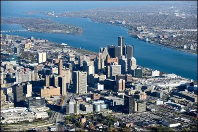 Quand a été fondée la ville de Détroit ?