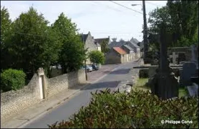 Pour finir, je vous emmène dans l'ancienne région Basse-Normandie, à Sainte-Croix-sur-Mer. Nous serons dans le département ...