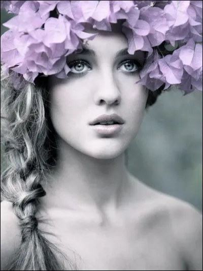 Sous quel nom est connue celle à qui Lamartine dédia ses plus grands poèmes d'amour ?