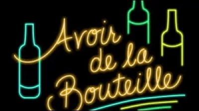 L'expression "avoir de la bouteille" signifie :
