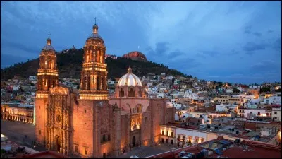 Où se trouve la ville minière de Zacatecas ?