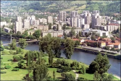 Dans quel pays pouvez-vous passer une journée agréable à la ville de Zenica ?