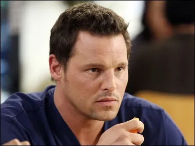 Avec qui Alex est-il sorti ?