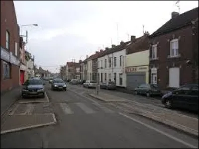 Je vous emmène près de la frontière belge, à Quiévrechain. Ville de l'agglomération de Valenciennes, elle se situe dans le département ...