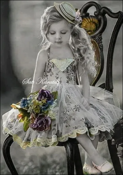 Dans sa chanson il la traitait de "pauvre petite fille riche" :