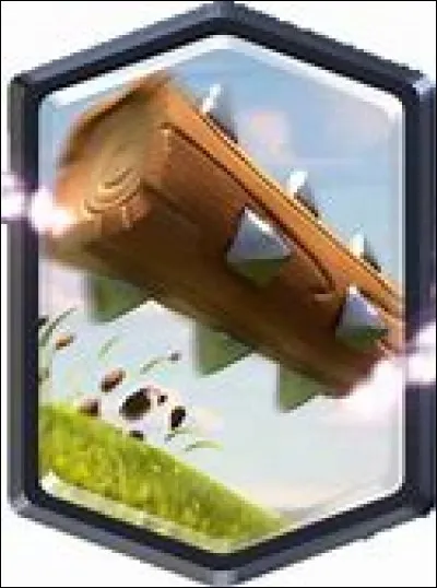 Quel est le dégât de la bûche niveau 1 sur une tour couronnée ?