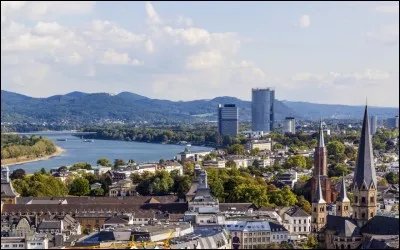 Bonn se situe en :