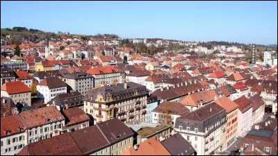 Cochez le pays ayant une ville nommée La Chaux-de-Fonds !