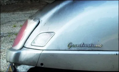 Dès 1950, la firme a fabriqué 220 000 coques d'un des plus célèbres engins de cette décennie (et même des suivantes !). Lequel ?