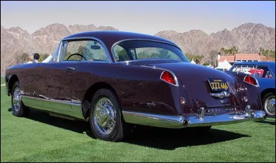 En 1960, un événement marque les esprits concernant la Facel Vega FV III B ; lequel ?