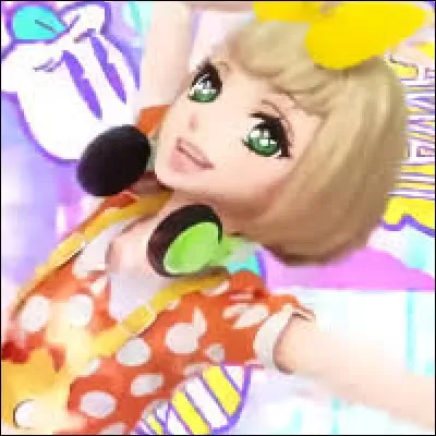 Qui est cette jeune fille connue sur Mioutube ?