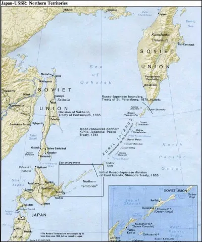 Cet archipel se nomme les Kouriles et se situe entre la péninsule du Kamtchatka en Russie et le Japon. De quel pays dépend-t-il ?