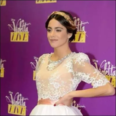 Comment s'appellent les parents de Martina alias Tini ?