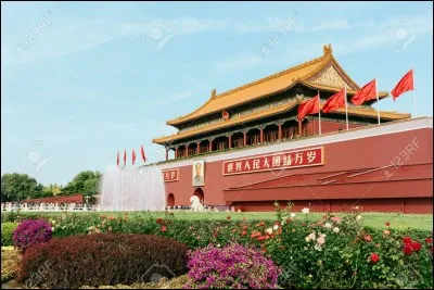 Le palais des empereurs, ou Cité interdite, est situé dans quelle ville ?